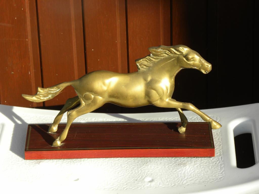 Cheval au galop en  Cuivre Jaune, Antiquités & Art, Enlèvement, Cuivre