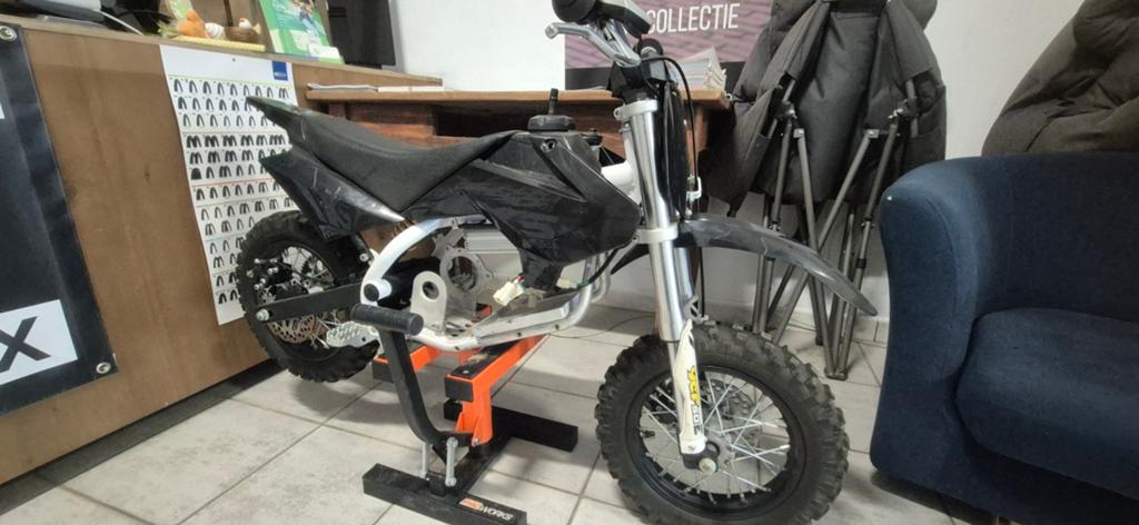 Rollend frame ycf e50, Ophalen of Verzenden
