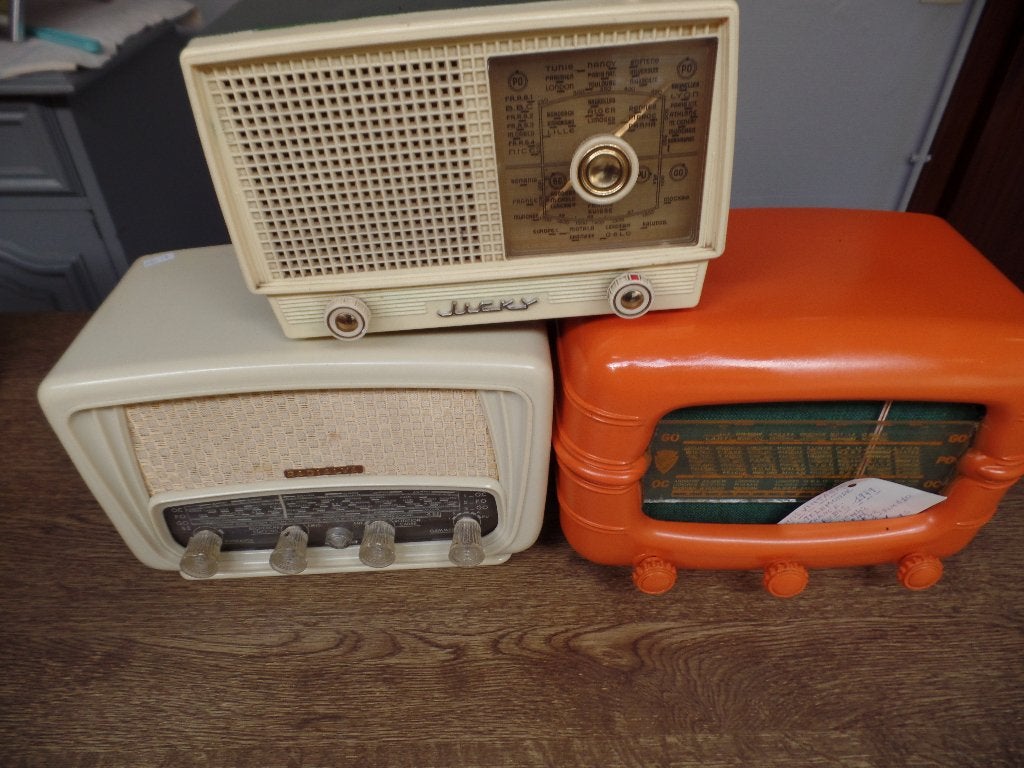 CESSATION DE COLLECTION RADIO VINTAGE ( cause d age ), Antiek en Kunst, Ophalen