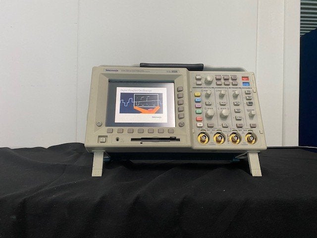 TEKTRONIX Oscilloscope TDS 3014, Bricolage & Construction, Enlèvement, Utilisé