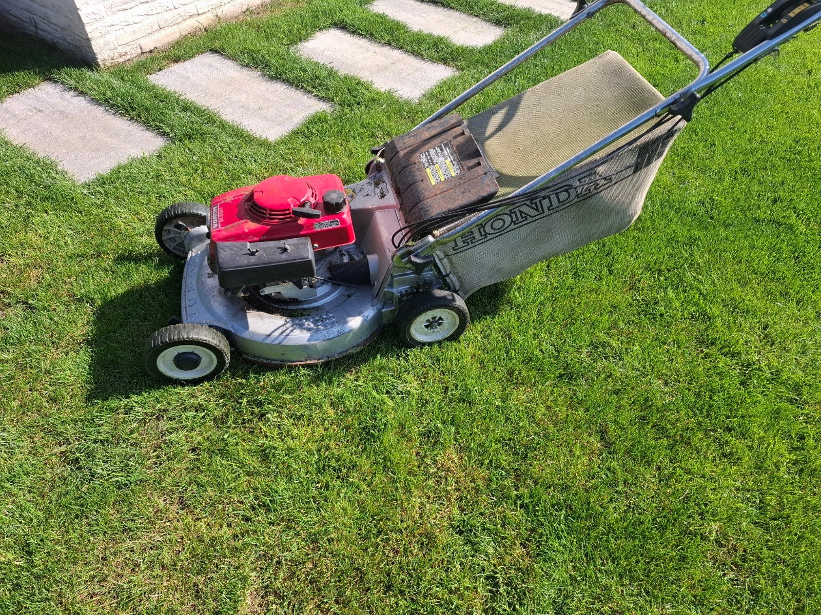 Honda grasmaaier HR214 zelftrekker, Tuin en Terras, Grasmaaiers, Ophalen, Cirkelmaaier, Honda, Gebruikt