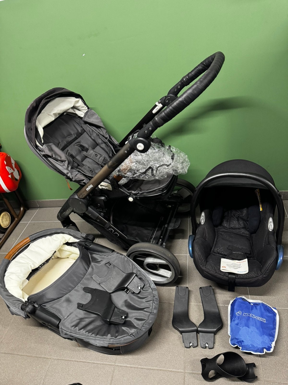 Mutsy Evo - volledige (uitset) kinderwagen + alle toebehoren, Avec siège auto, Poussette combi, Enlèvement, Utilisé