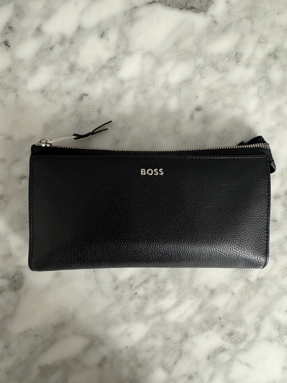 Lederen portemonnee ( Hugo Boss ) Origineel geen namaak!!, Bijoux, Sacs & Beauté, Trousses de toilette, Enlèvement ou Envoi, Comme neuf