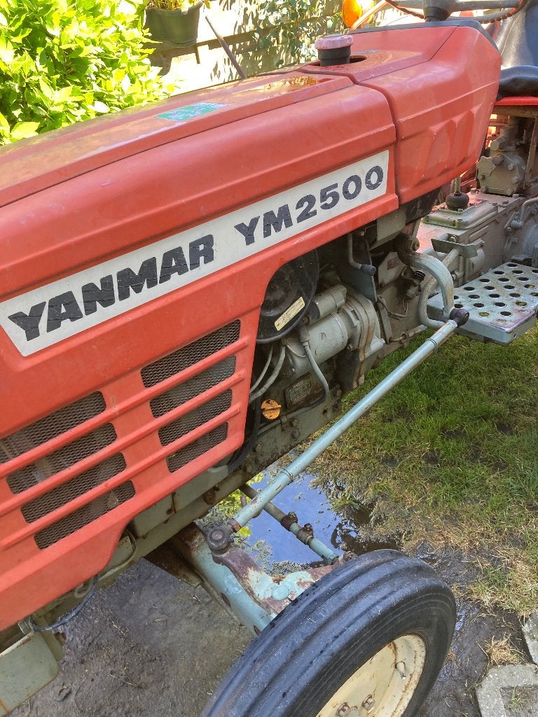 Traktor yanmar YM 2500. Hakselaar en frees, Zakelijke goederen, Ophalen, Gebruikt