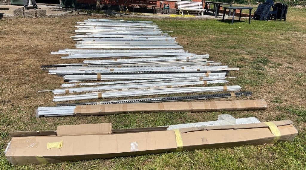 LOT à vendre profilé de carrelage 8 à 11 mm aluminium + PVC, Neuf, 60 cm ou plus, Enlèvement, Autres types