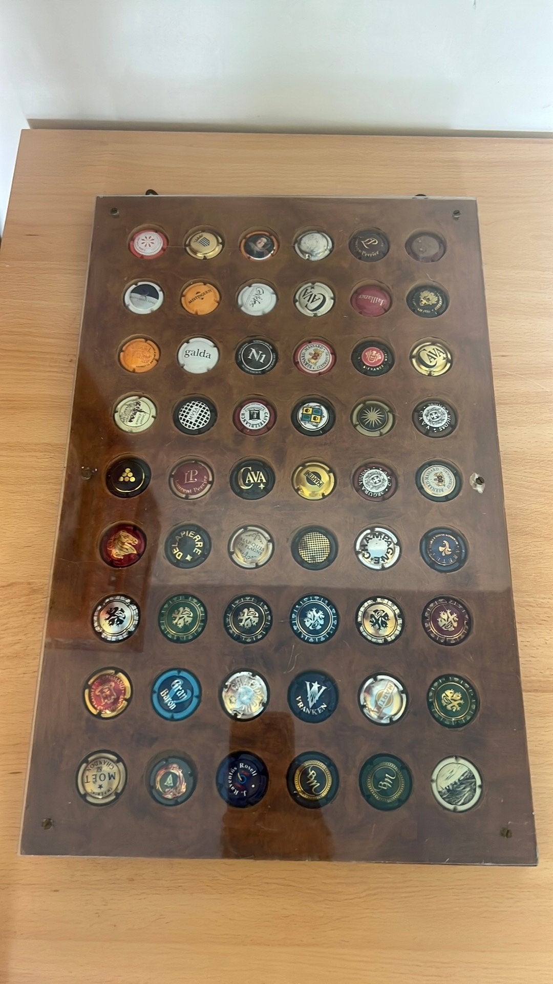 Champagnedoppen verzameling, Enlèvement