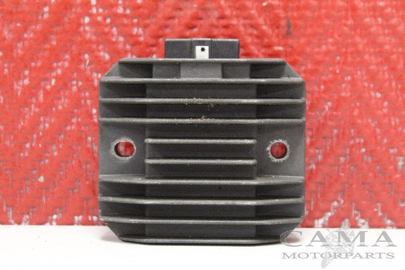 SPANNINGSREGELAAR Yamaha (SH650A-12), Yamaha Motor Europe N.V., Gebruikt, Customersupport@yamaha-motor.co.uk, Koolhovenlaan 101
1119 NC  Schiphol-Rijk, NL