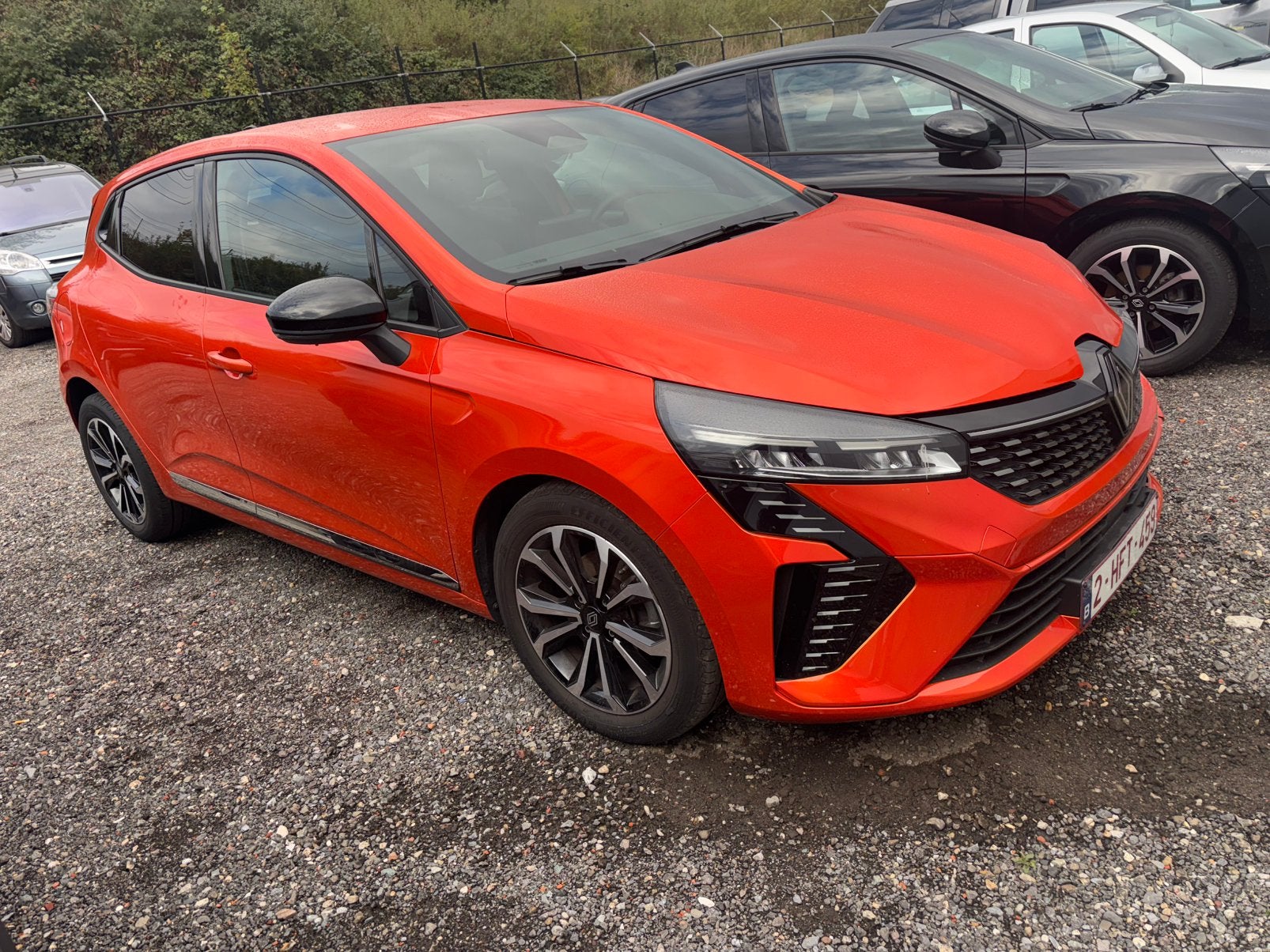 Renault Clio/ 2025/ voiture endommagée, Achat, 5 portes, Berline, Particulier