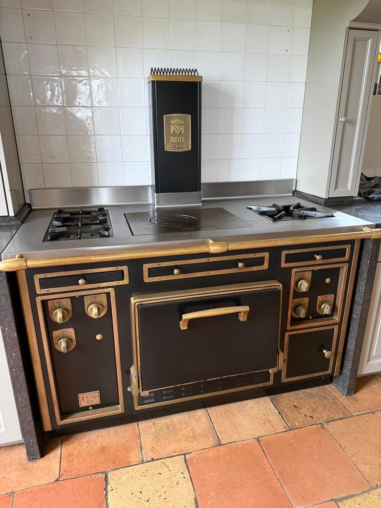 Molteni fornuis, Enlèvement, Comme neuf