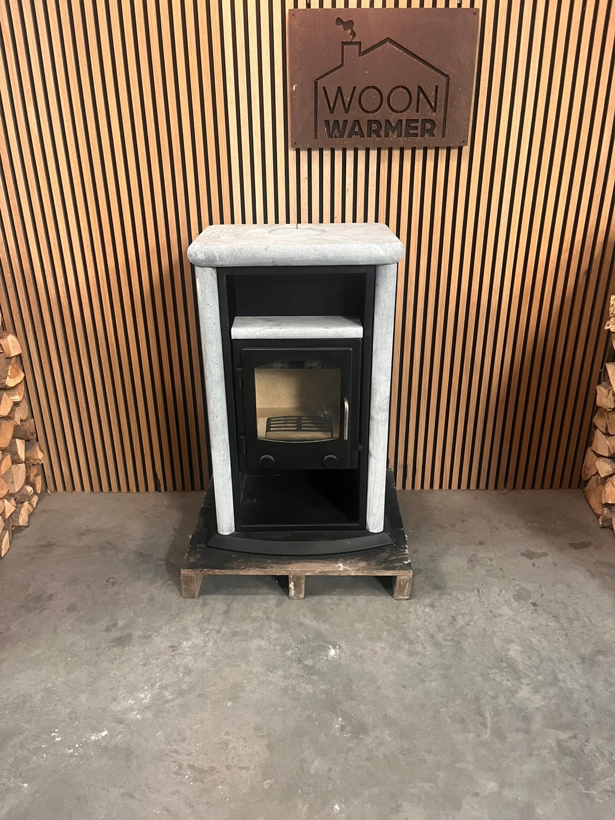 Poêle en stéatite 26076 Nagykun 7kw, Enlèvement, Comme neuf, Bois, Poêle à bois