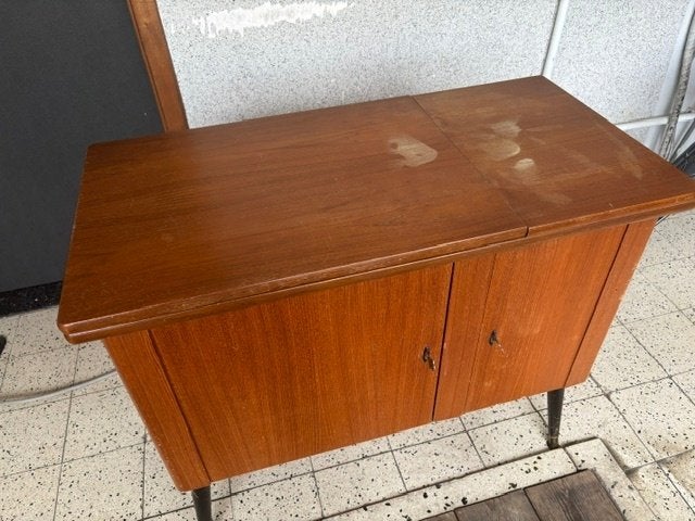 houten kastje, Enlèvement