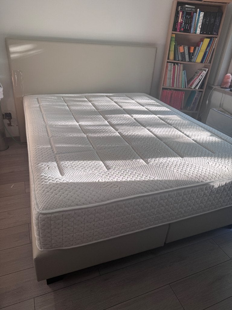2 persoonsbed Salus 1m60 x 2m, Huis en Inrichting, Slaapkamer | Bedden, Ophalen, Overige materialen, Beige, Tweepersoons