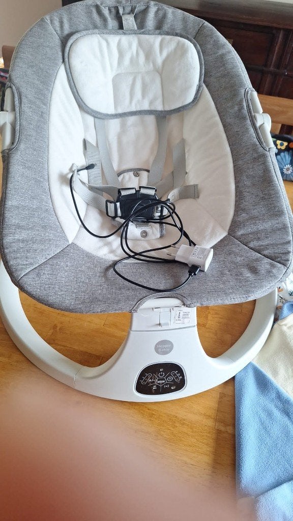 Elektrische baby schommelstoel 25 euro, Verstelbaar, Schommelstoel, Zo goed als nieuw, Ophalen