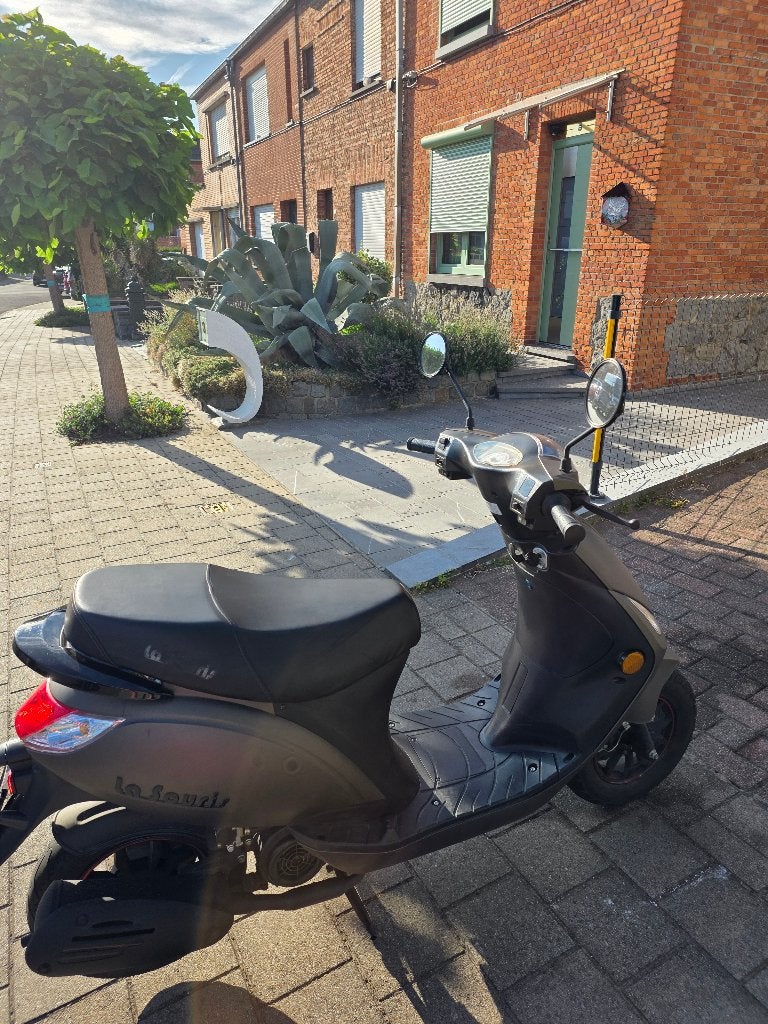 Scooter, Fietsen en Brommers, Brommers | Overige merken, Ophalen, Klasse A (25 km/u), Zo goed als nieuw, LaSouris