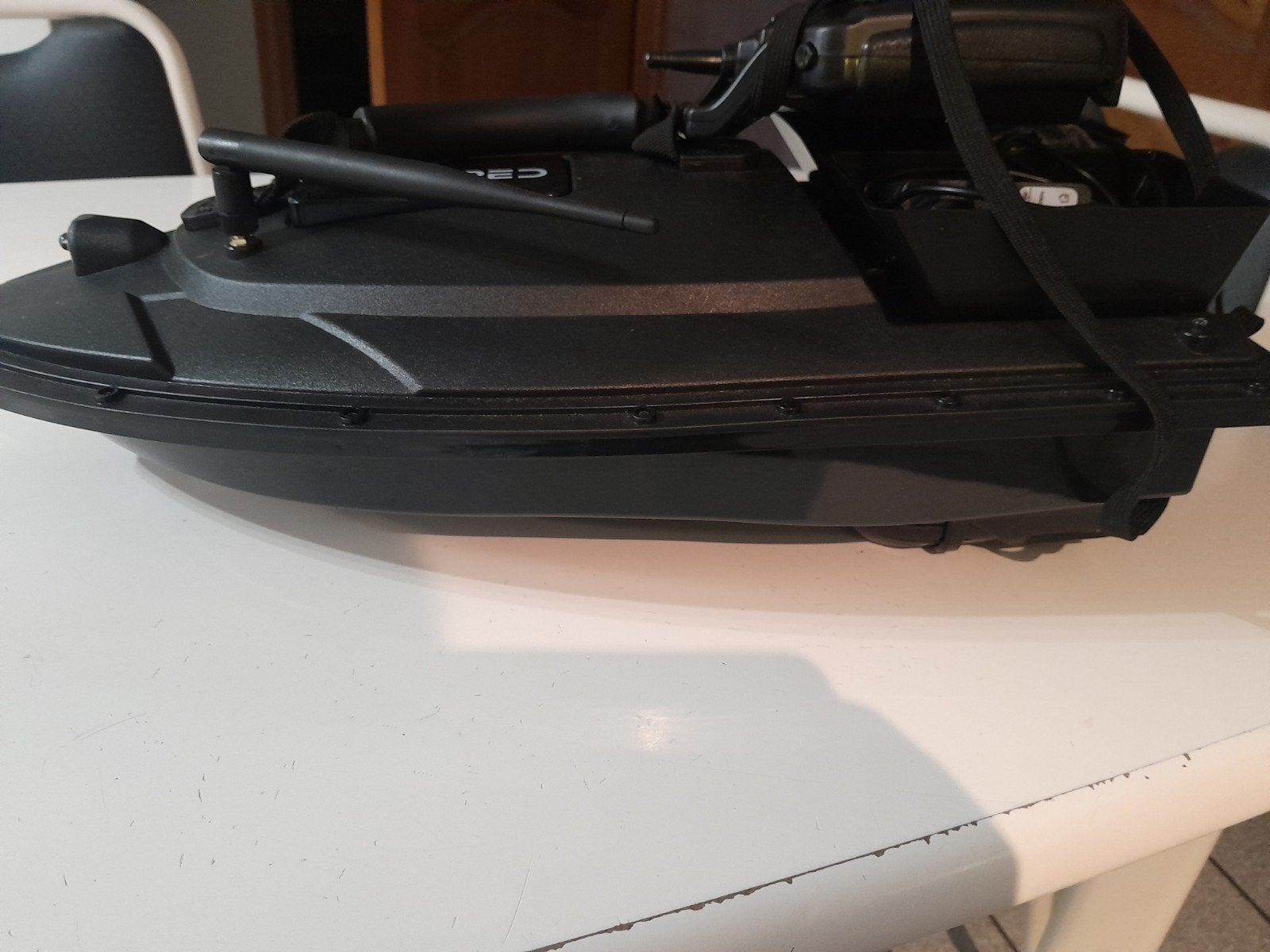 voerboot karper, Watersport en Boten, Hengelsport | Karpervissen, Ophalen, Zo goed als nieuw