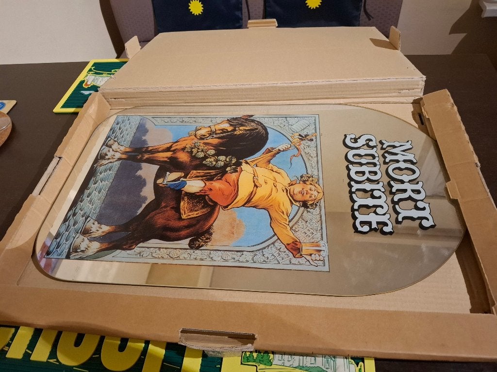 reclamespiegel van  lambiek- en geuzebier Mort Subite 1985, Ophalen of Verzenden, Zo goed als nieuw, Reclamebord, Plaat of Schild