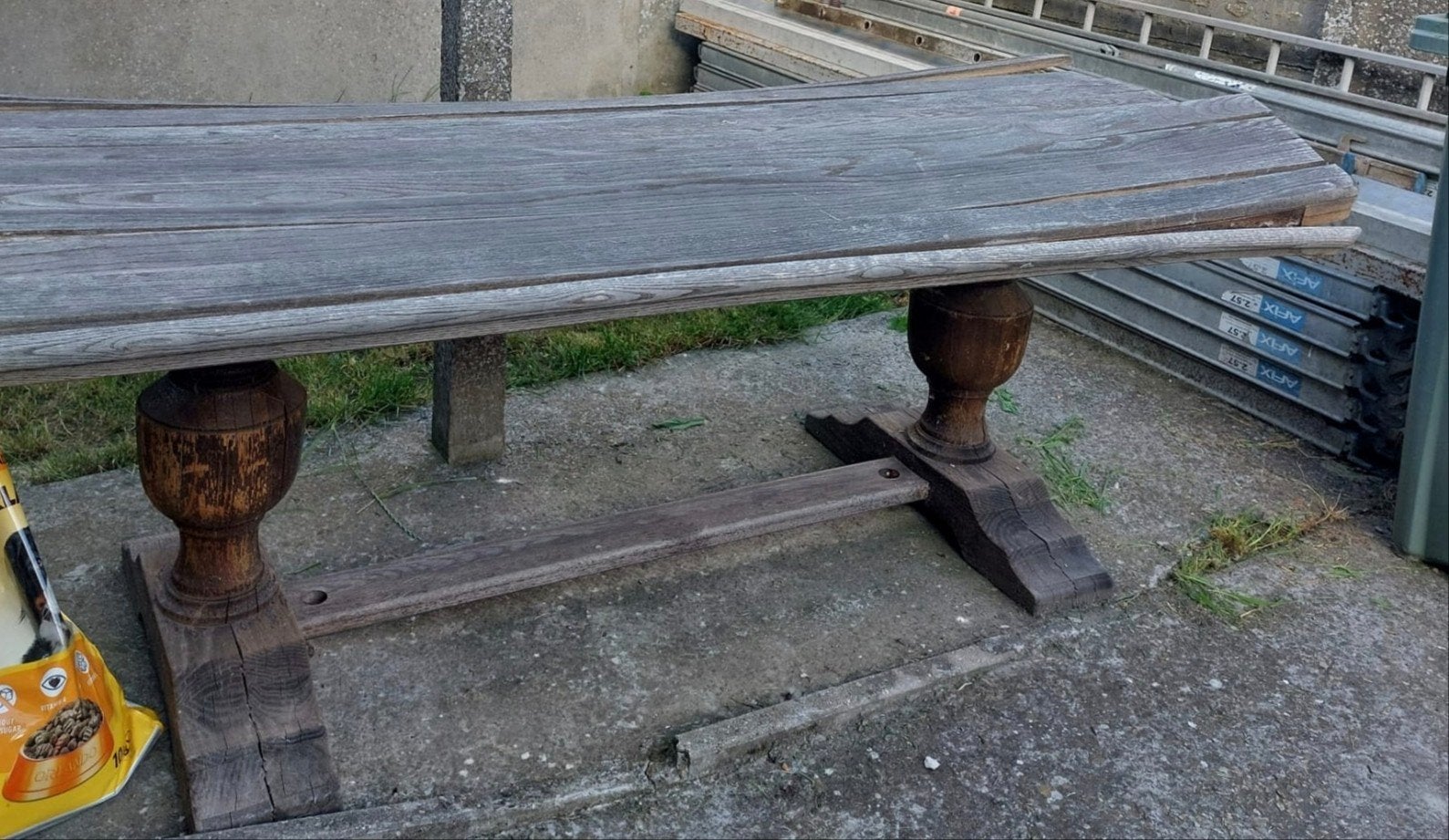 Gratis eiken tafel zelf te kleinen voor brandhout, Doe-het-zelf en Bouw, Verwarming en Radiatoren, Ophalen