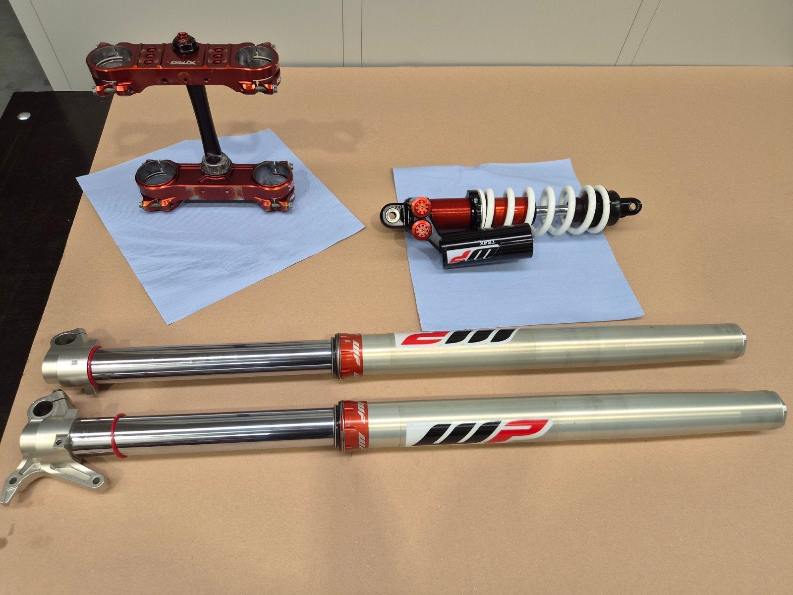 WP cone valve + WP trax PDS, Motoren, Bedrijf, Gebruikt, Enduro