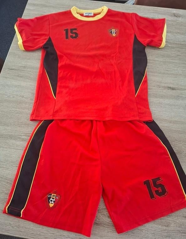 Voetbalpakjes Rode Duivels 14jaar/128, Enfants & Bébés, Costumes de carnaval & Déguisements, Comme neuf, Garçon ou Fille, 134 à 140