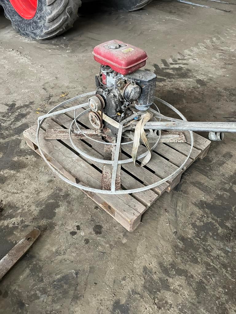 Betonvlinder betonpolier truelle mécanique, Enlèvement