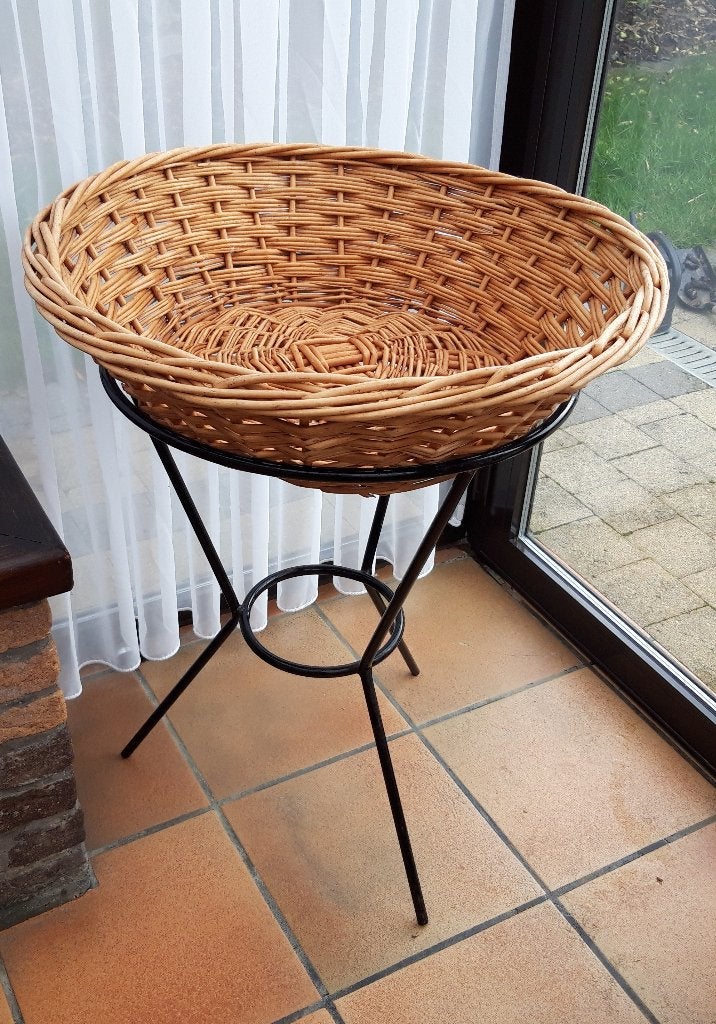 Grand panier sur support, Rond, Comme neuf, Enlèvement, Panier