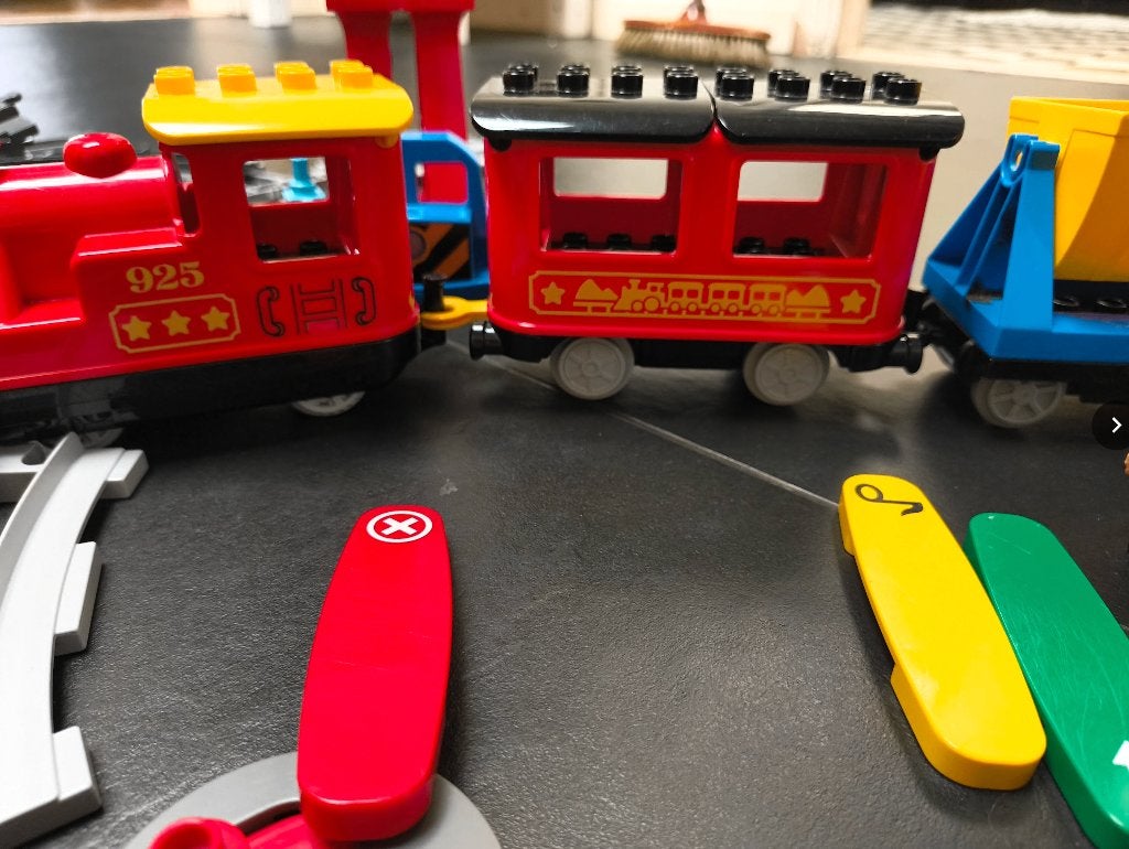 Duplo elektrische trein, Kinderen en Baby's, Speelgoed | Duplo en Lego, Ophalen, Zo goed als nieuw, Duplo