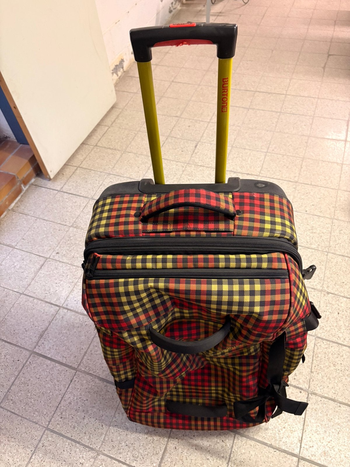 Reiskoffer trolley 45x80 Burton, Handtassen en Accessoires, Tassen | Reistassen en Weekendtassen, Ophalen, Zo goed als nieuw