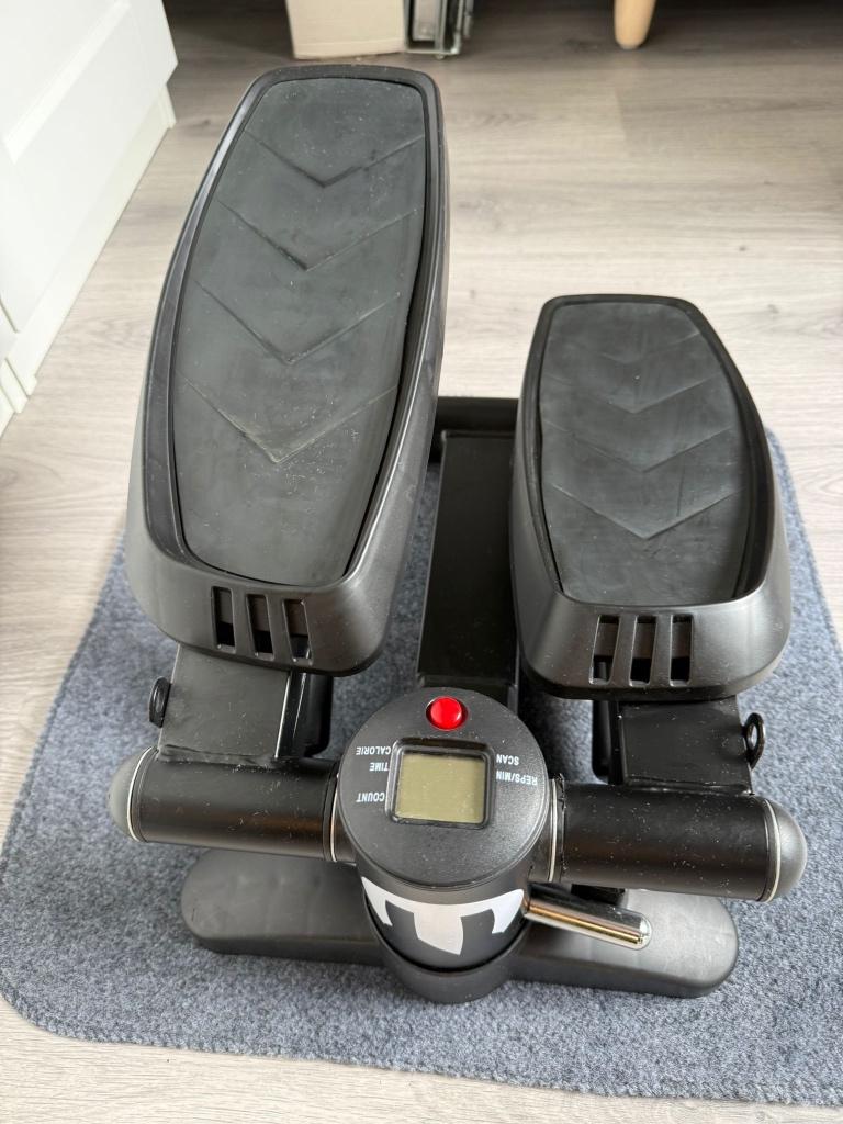 Stepper, Sports & Fitness, Appareils de fitness, Enlèvement, Comme neuf, Jambes, Appareil step