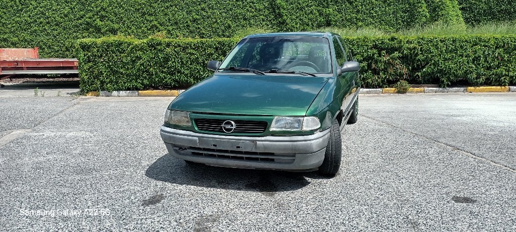 Opel Astra 1.4 Benzine, Achat, Boîte manuelle, Noir, 5 portes