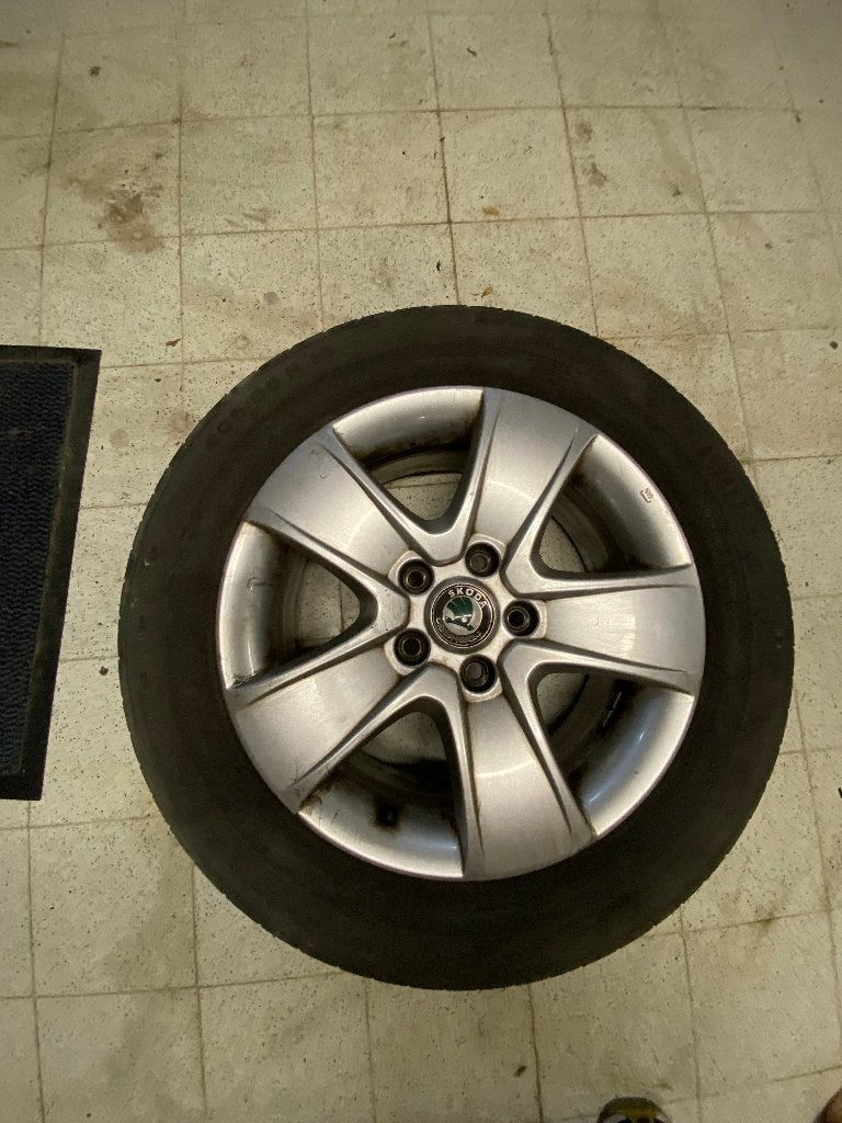 Velgen Skoda, Auto-onderdelen, Banden en Velgen, Ophalen, Gebruikt, Velg(en), 16 inch