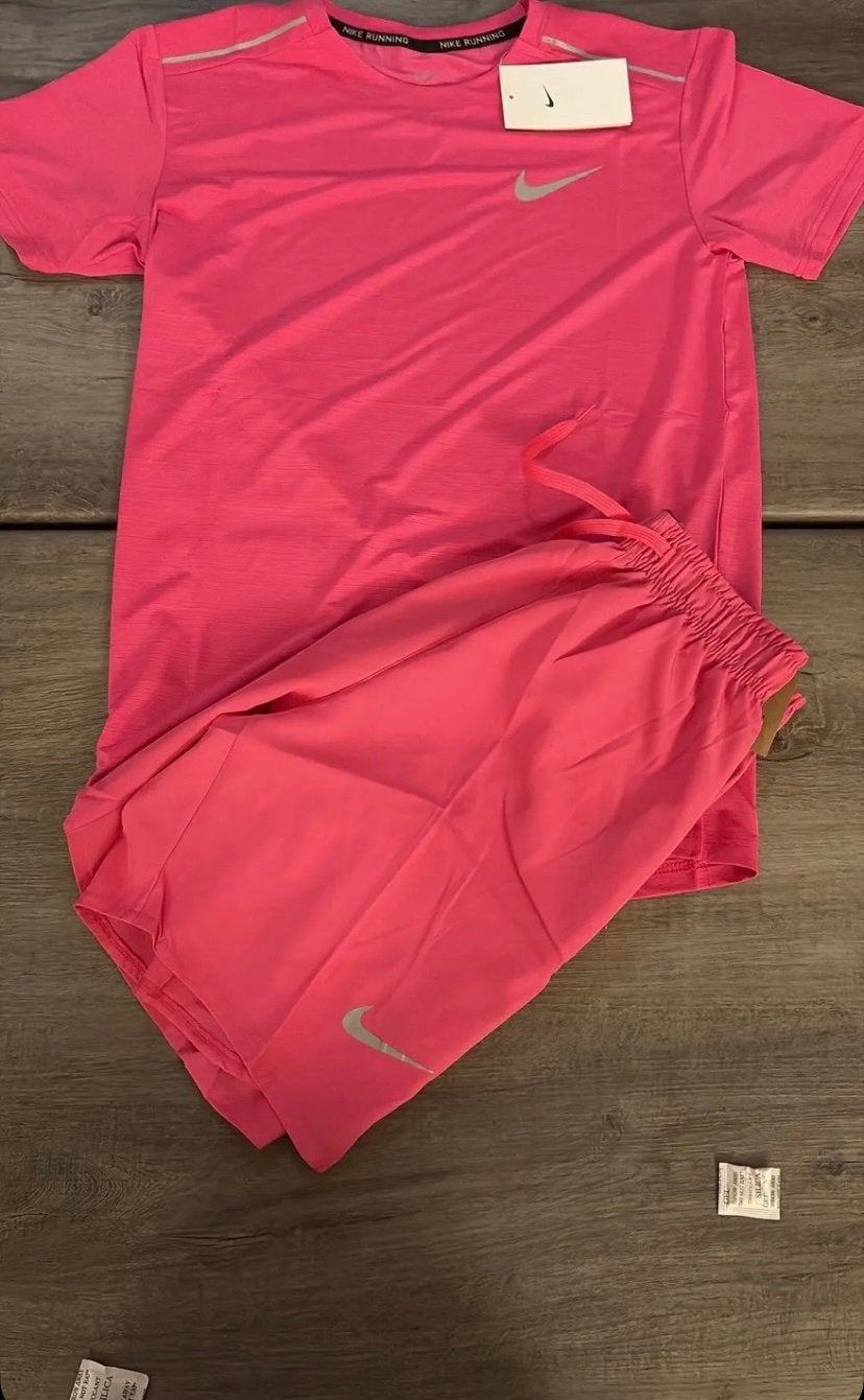 Ensemble nike, Enlèvement ou Envoi, Comme neuf, Rose
