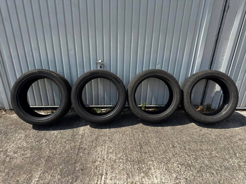 4x winterbanden 235/45/18, Auto-onderdelen, Banden en Velgen, Ophalen, 18 inch, Gebruikt, Winterbanden