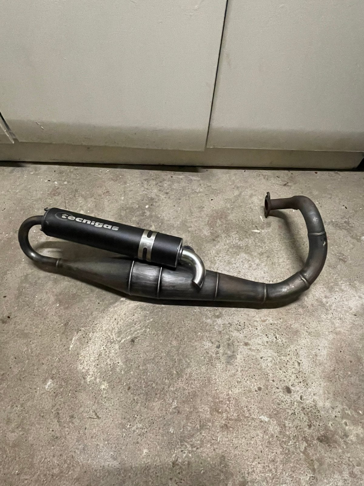 Peugeot verticaal technigas uitlaat, Fietsen en Brommers, Brommers | Tuning en Styling, Ophalen of Verzenden, Gebruikt