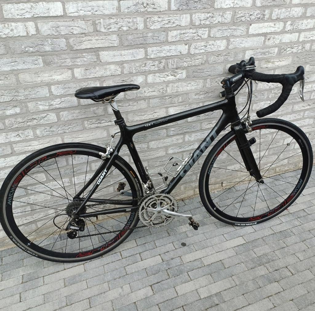 Zwarte Giant koersfiets, Enlèvement, Giant