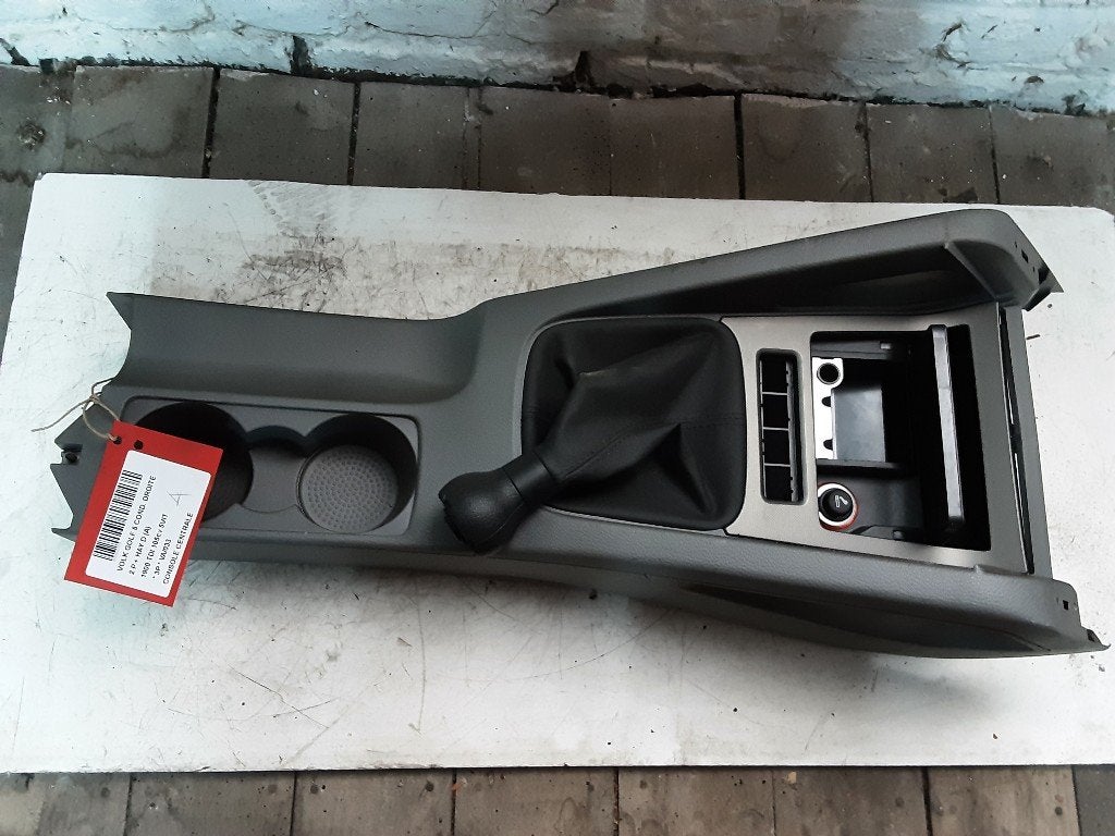 CONSOLE CENTRALE Volkswagen Golf V (1K1) (1K0863243A), Volkswagen, Mevr. I. Hauben, Utilisé, Rue de l'Espoir 34 34
4030  GRIVEGNÉE, BE