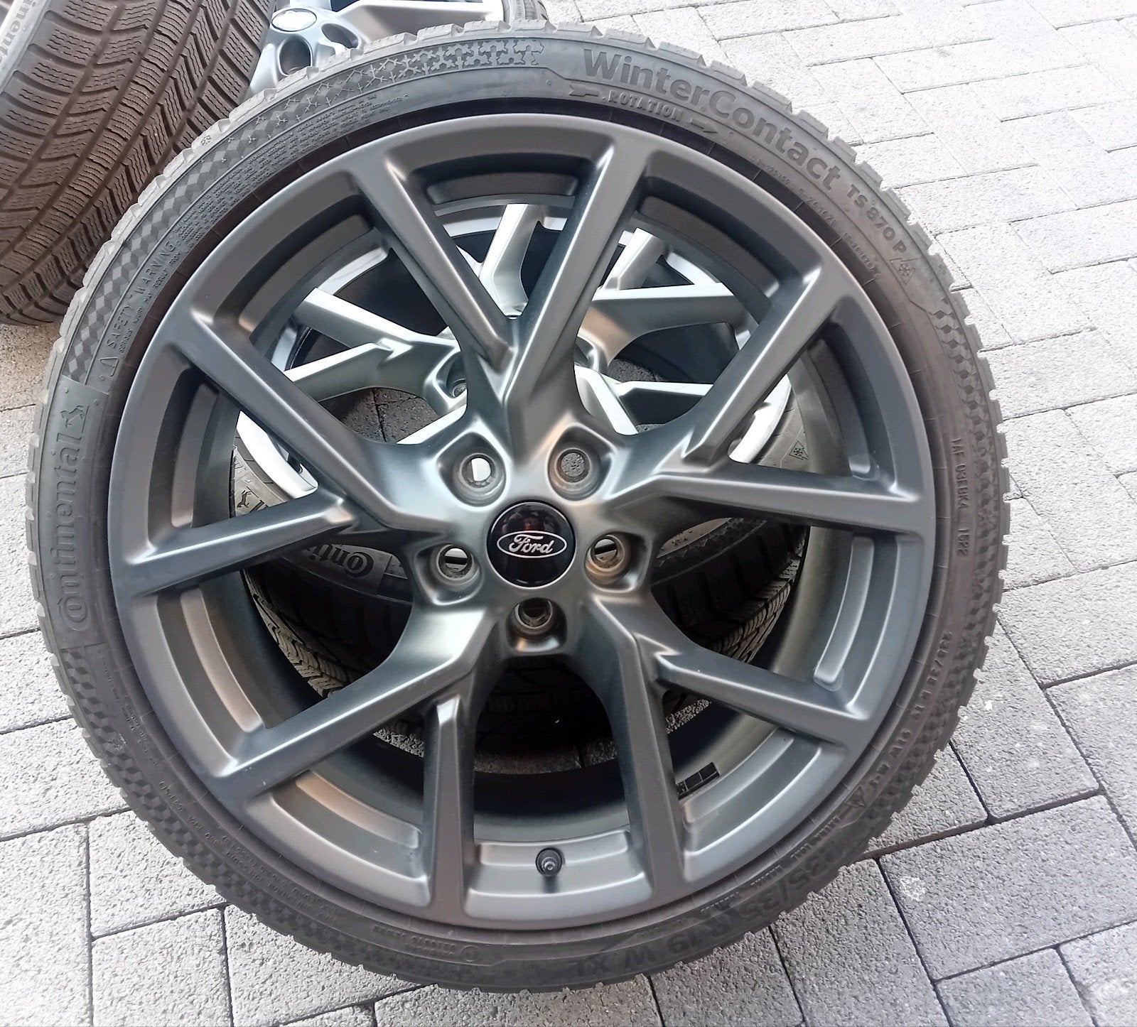 Winterbanden velgen 4x Ford Focus IV RS 19inch 5x108 7-8mm ️, Auto-onderdelen, Banden en Velgen, Nieuw, Winterbanden, 235 mm