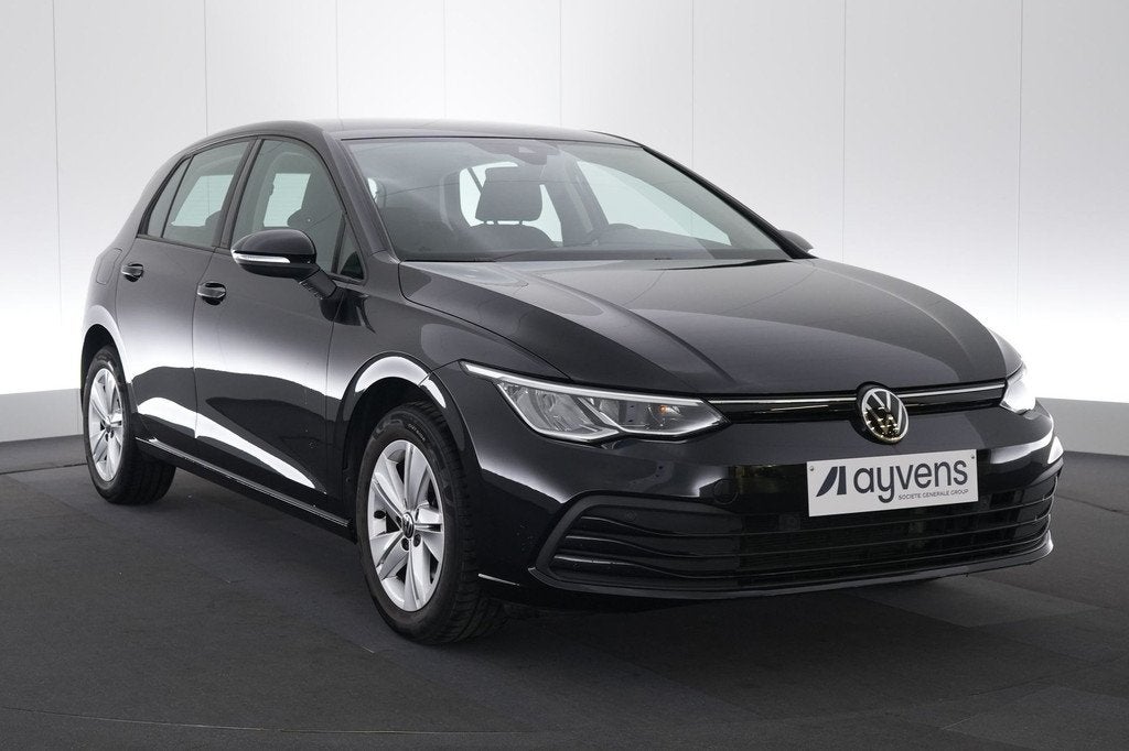 (2ACV160) VOLKSWAGEN GOLF VIII, 121 g/km, https://public.car-pass.be/vhr/09990443-b560-4d8d-8aad-ecf289f69287, Euro 6, Entreprise