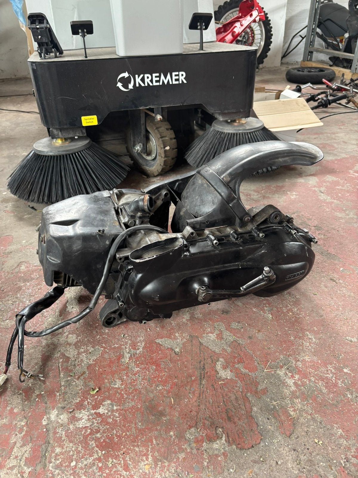 Piaggio skr 125cc blok, Fietsen en Brommers, Ophalen, Zo goed als nieuw