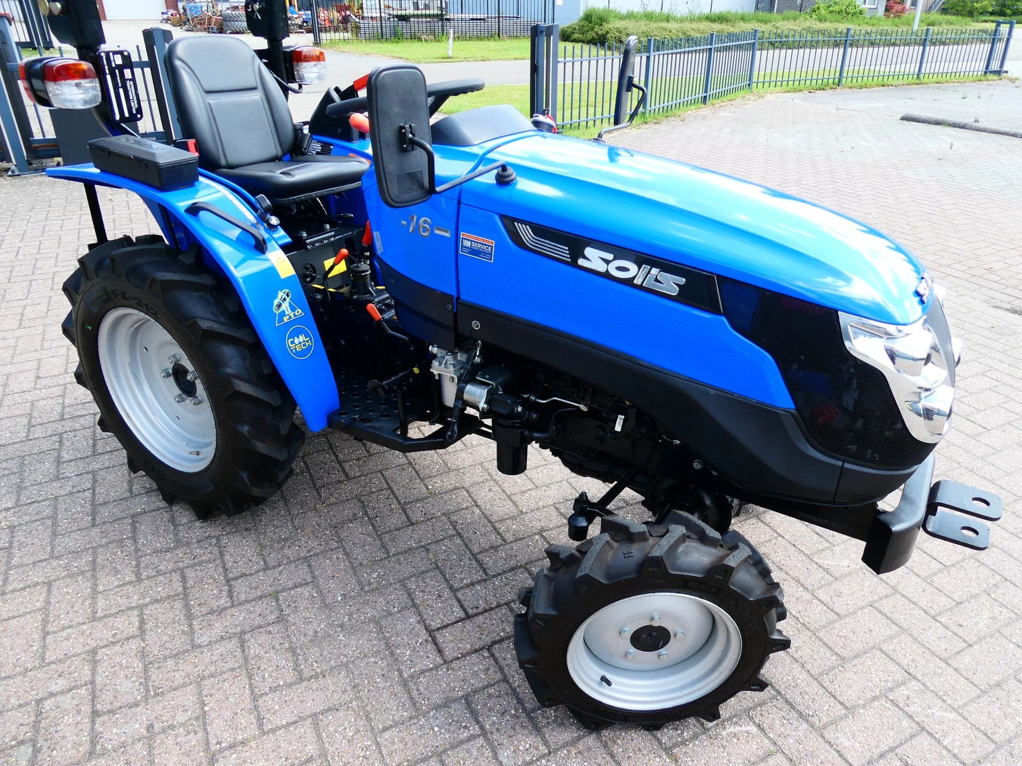 Solis 16 4wd / 0003 Draaiuren / Stage-V, Autres marques, De Maalstroom 3
8255 RN  Swifterbant, Utilisé, VM Service