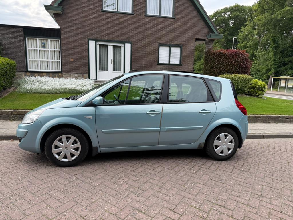 Renault Scenic 1.6i benzine AUTOMAAT Pano Airco trekhaak, Automaat, Monovolume, Bedrijf, 5 deurs
