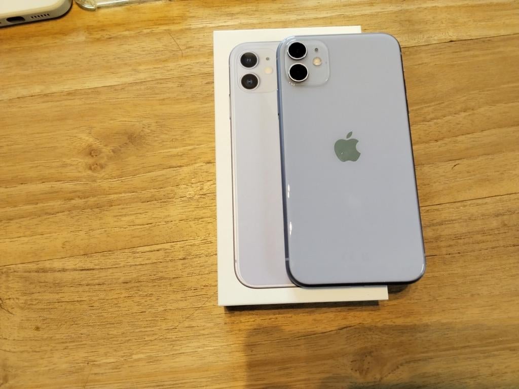 iPhone 11 64gb - cable - coques protection, Enlèvement, 64 GB, Violet, IPhone 11