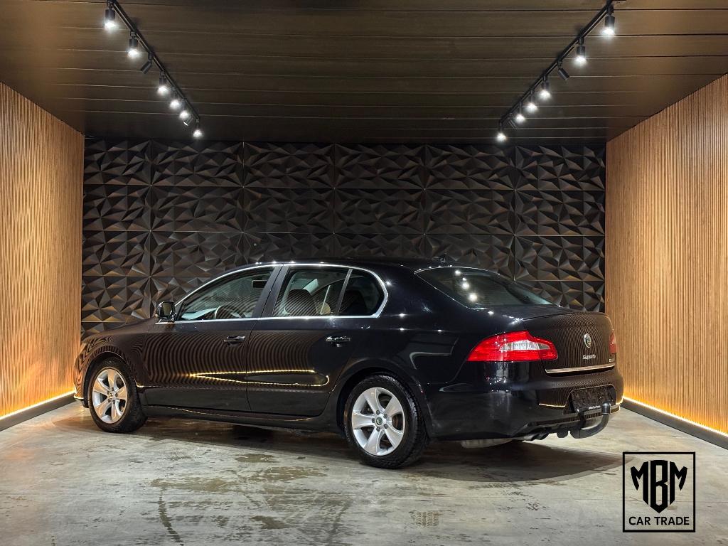 ✅Skoda Superb 1.6 TDI GARANTIE Airco Navi Memory Trekh Parks, Autos, Skoda, Euro 5, Achat, Capteur de stationnement, Entreprise