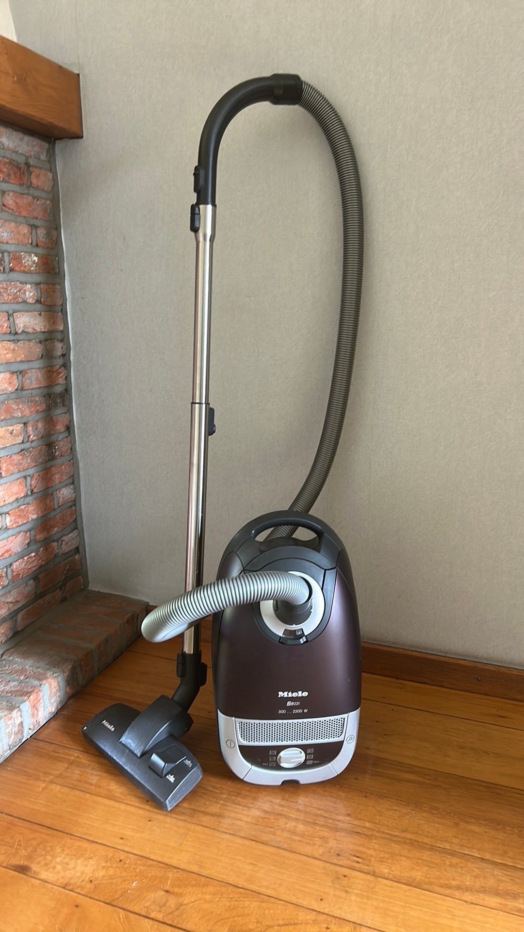 Miele stofzuiger, Elektronische apparatuur, Ophalen, Zo goed als nieuw, Miele
