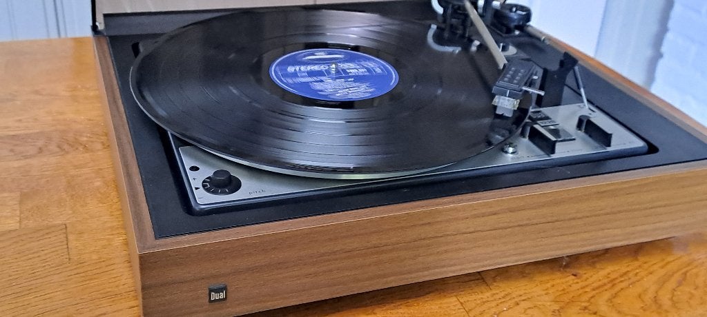 Dual 1228 platenspeler in volkomen nieuwstaat, TV, Hi-fi & Vidéo, Tourne-disques, Enlèvement ou Envoi, Tourne-disque, Dual, Réglage pitch