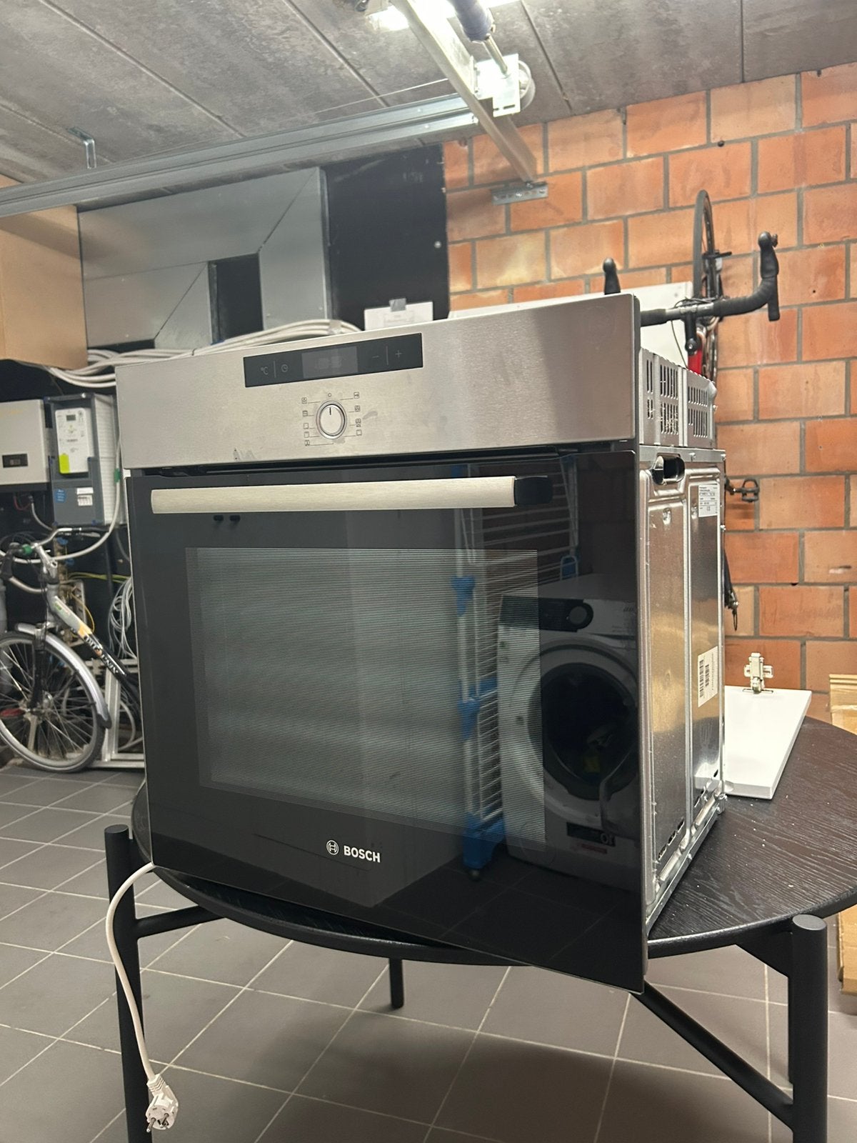 Bosch inbouwoven - HBA64B056F (pyrolyse), Elektronische apparatuur, Ovens, Zo goed als nieuw, Inbouw, Heteluchtoven, Bosch, 55 tot 60 cm