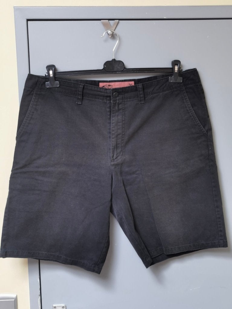 Short maat 36 - VANS, Kleding | Dames, Kort, Zwart, Ophalen of Verzenden, Zo goed als nieuw