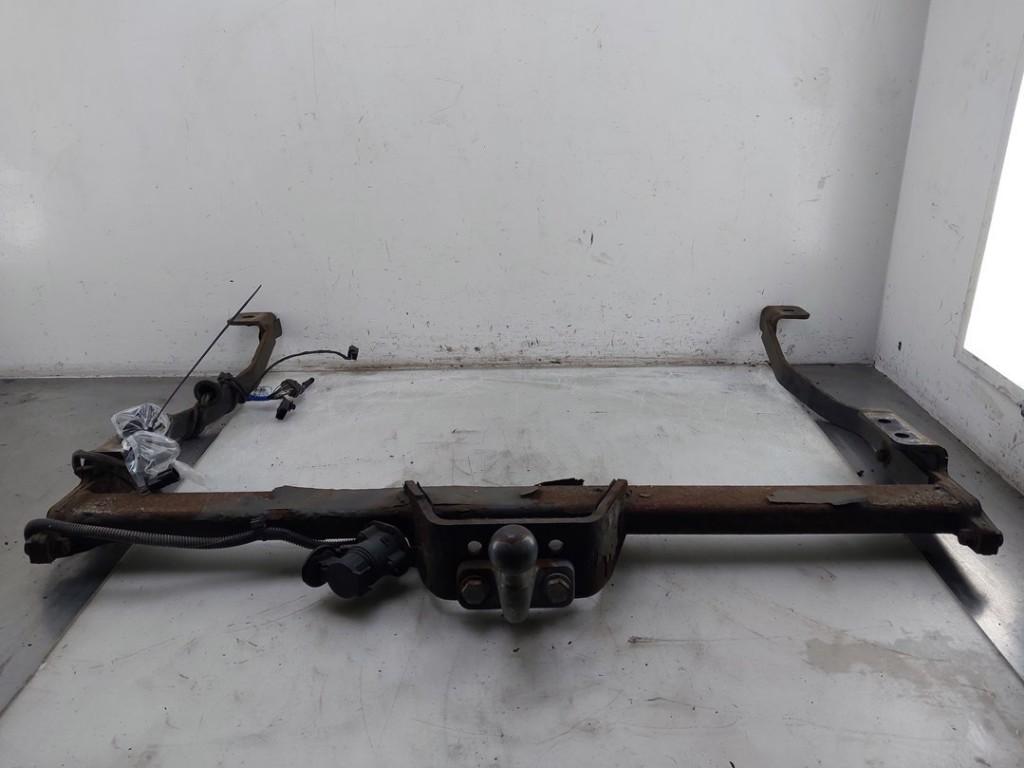 ATTELAGE REMORQUE Opel Vivaro (01-2014/12-2019), Opel, Opel Automobile GmbH, Utilisé, Kontakt-opel@opel.com