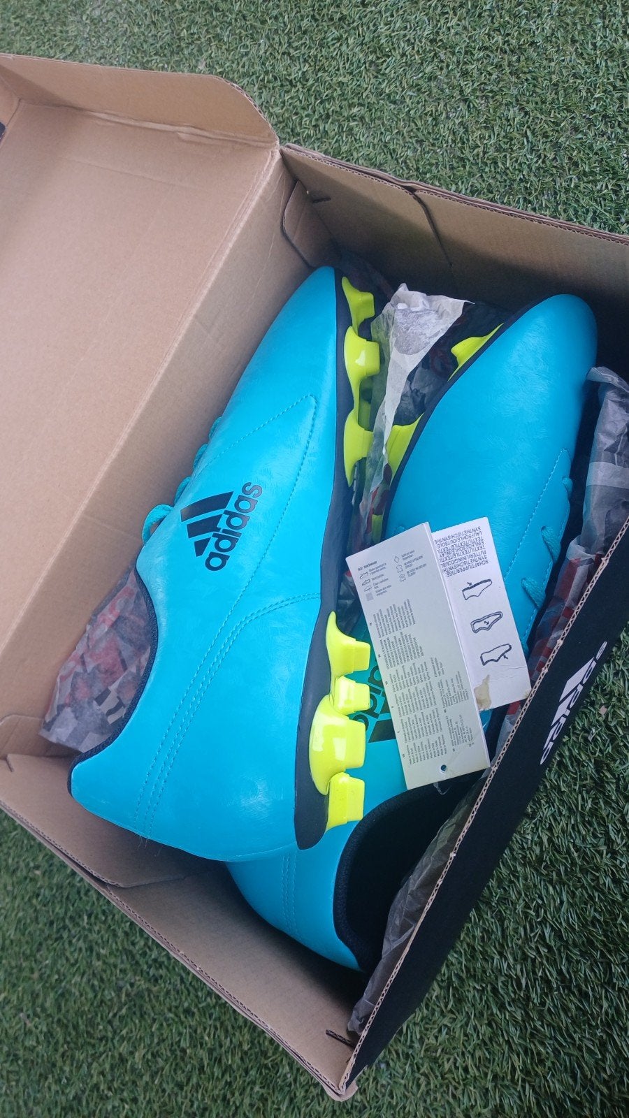 chaussures de foot, Sports & Fitness, Football, Enlèvement, Neuf, Chaussures