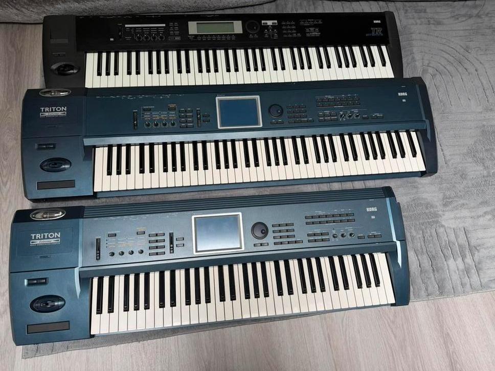 Korg triton extreme 61/triton TR 76, Enlèvement, Comme neuf, Korg, Sensitif