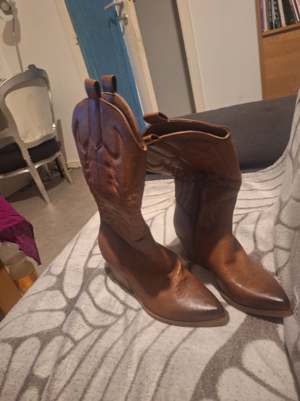 bottes de cowboy  neuve jamais portée achetée 3 fois plus ch, Enlèvement, Neuf